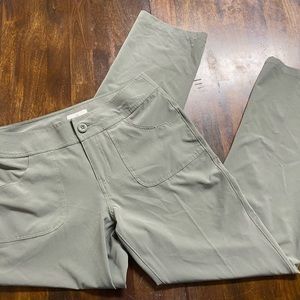 Ascend Women’s Green Stretch Trail Pants size 8